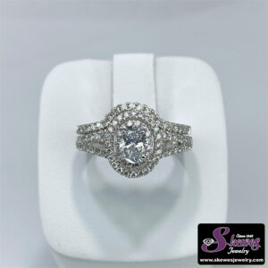 14kw Lab Grown Diamond Engagement Ring With Oval Center .40 E/f Vs1 And Wedding Band .17 Total Diamond Weight .97 - 001-100-01709