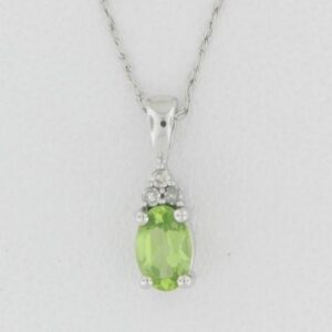 10kw Peridot Pendant With Diamonds Tw .03 - 001-230-01043