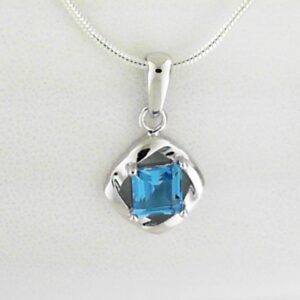 Sterling Silver Blue Topaz 1.03ct Pendant - 001-230-01584