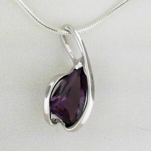 Sterling Silver Amethyst 2.94ct Pendant - 001-230-01585