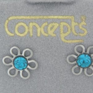 Elegant White Gold Open Daisy Earrings