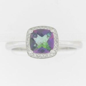 10K White Gold Diamond Ring with 0.10 Carat Total Weight