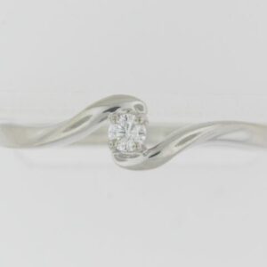 Elegant Sterling Silver Diamond Ring