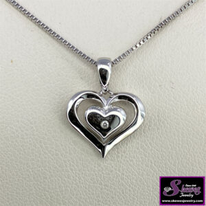 Elegant Sterling Silver Pendant with Sparkling Diamonds