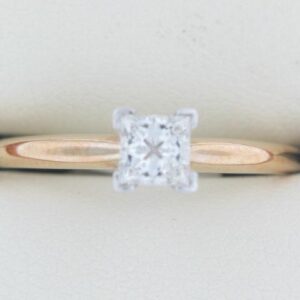 Elegant 14K Yellow Gold Princess Cut Diamond Solitaire Ring