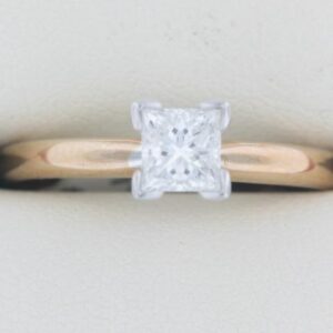 Elegant 14K Yellow Gold Princess Cut Diamond Solitaire Ring