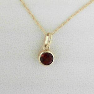 10K Yellow Gold 4mm Garnet Pendant