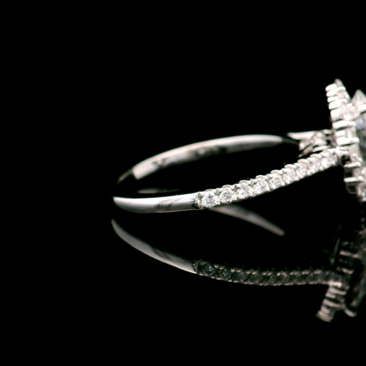 Oval Cut 1.62ct VS1 F Lab Grown Diamond Halo Engagement Ring in 14K White Gold - Image 4