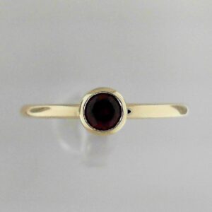 10K Yellow Gold 4mm Garnet Bezel Ring